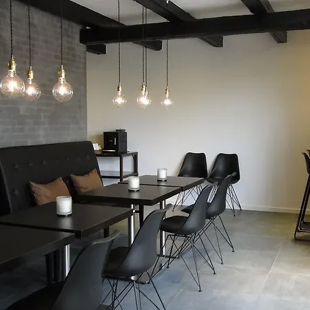 Bed And Breakfastcafe *